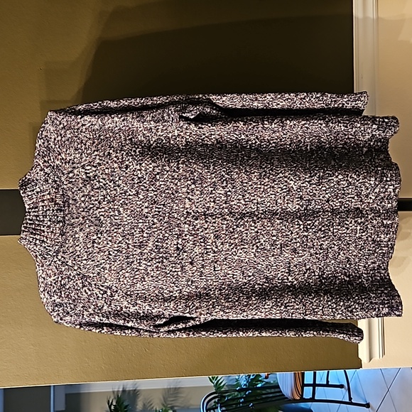 Leo and Nicole Oversized Sweater sz XL - Picture 5 of 6